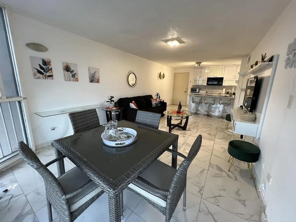 Relaxing Beach Condo-5 Mins From Airport San Juan Puerto Rico